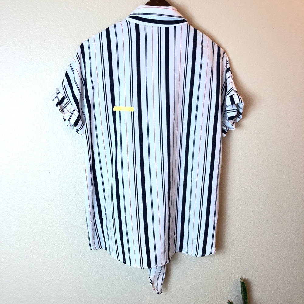 Lila Li || Striped Button Blouse - Picture 7 of 8